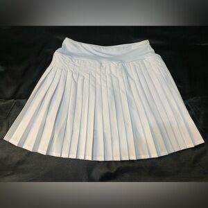 Vital Life Pleated Skirt W/Pockets White Size Small Flaw from Shown In Photo New